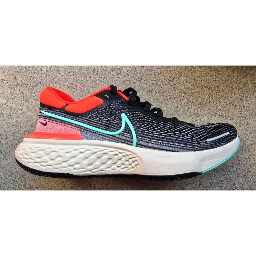 Nike ZoomX Invincible Run Flyknit Mens size 11.5